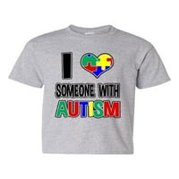 Normalno je dosadno-majice i majice, do veličine velikih momaka-volim nekoga sa autizmom